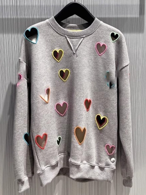 Small niche autumn and winter new grey round neck hollow out heart embroidered long sleeved hoodie for women